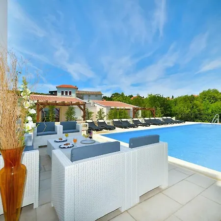 Holiday Vile Dalmacija Preko Cin05006 Dyh Sestrunj