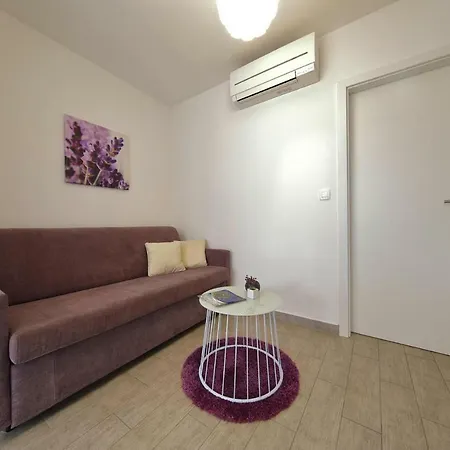 Vikendica Holiday Vile Dalmacija Preko Cin05006 Dyh Sestrunj