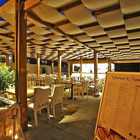 Holiday Vile Dalmacija Preko Cin05006 Dyh Sestrunj